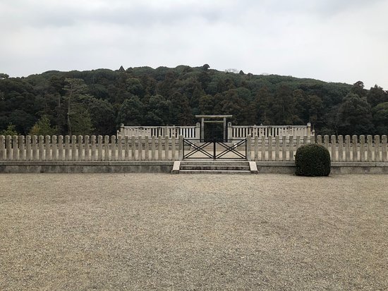 🏛️ 혼다 고뵤야마 고분 (오진 천황릉) 이미지 7